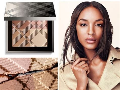 burberry sheer summer glow natural highlighting compact|Burberry 'Sheer Summer Glow' Natural Highlighting Compact.